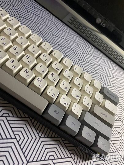 Кастомная клавиатура 60-ти процентная