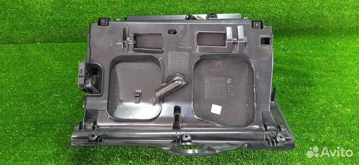 Бардачок в панель Volkswagen Passat B7 cczb 2013