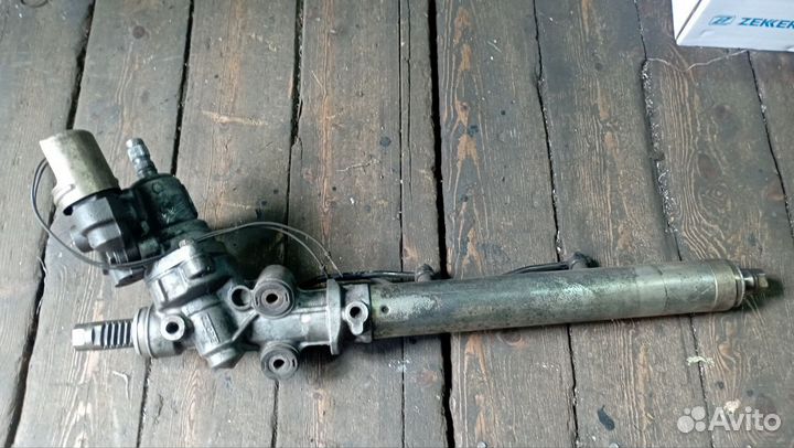 Рулевая рейка toyota Mark 2