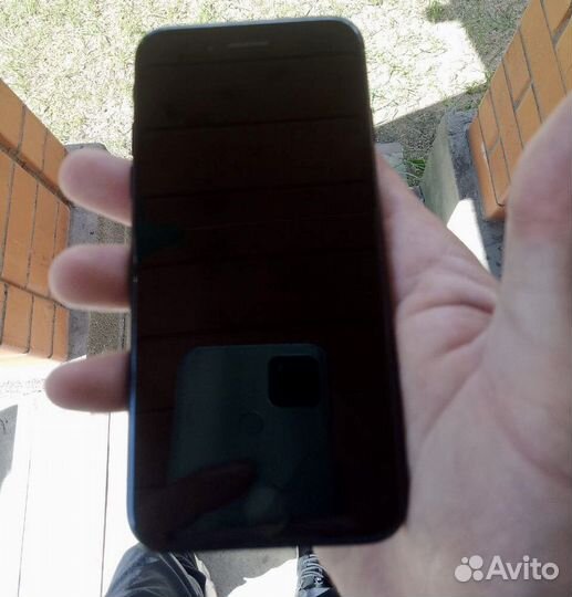 Телефон iPhone 7