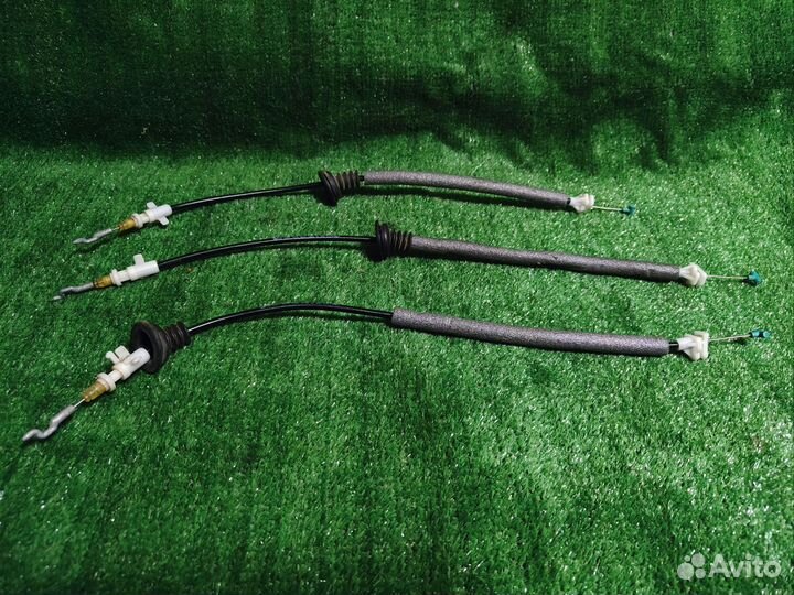 Трос открывания задней двери skoda octavia А7