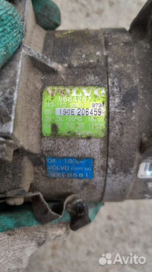 Компрессор кондиционера Volvo XC90, XC70, S60, S80
