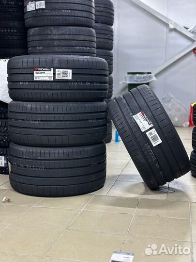 Yokohama Advan Sport V107D 325/40 R22 114Y