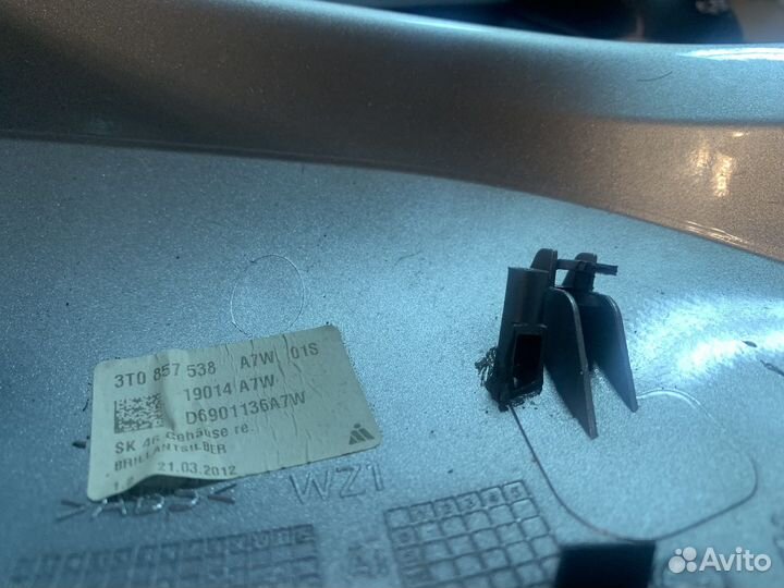 Корпус правого зеркала octavia a5 fl(оригинал)