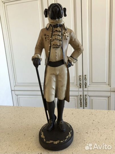 Статуэтка мопса