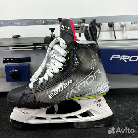 Коньки Bauer vapor hyperlite INT