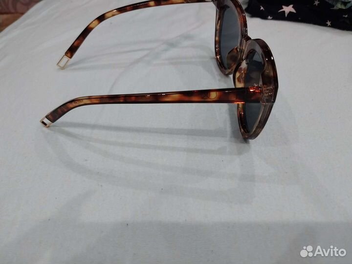 Солнцезащитные очки женские