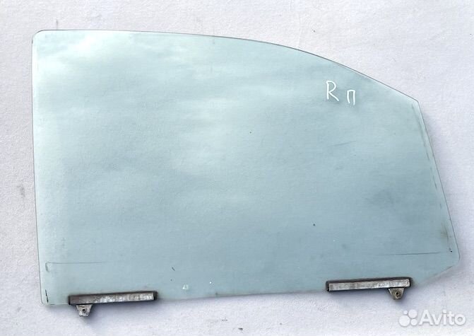 Мицубиси Основное стекло передних дверей Прав