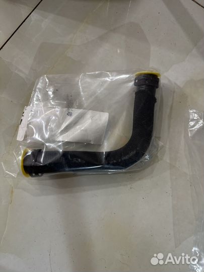 Патрубок воздушного фильтра