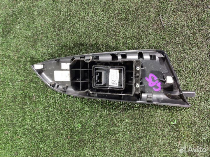 Блок упр. стеклоподьемниками передний левый Honda