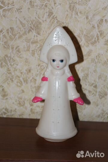 Игрушки Снегурочка и неваляшка Чиполлино СССР