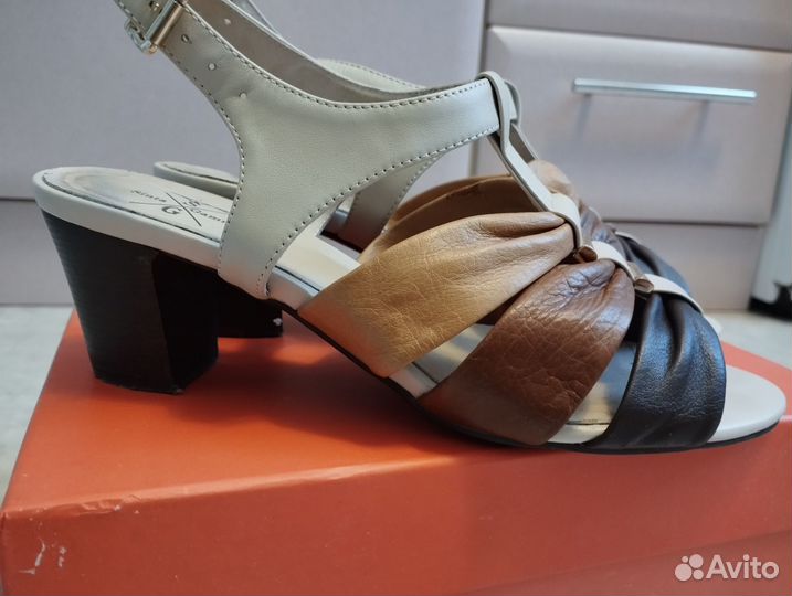 Босоножки женские 38 размер