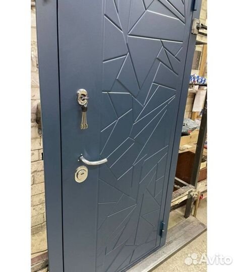 Входная дверь Осколки