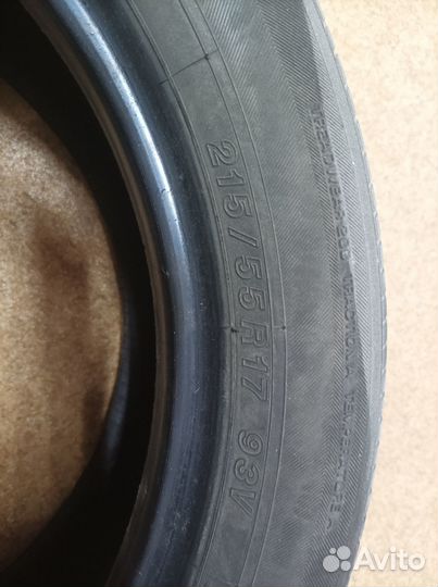 Yokohama dB Decibel E70 215/55 R17 93V