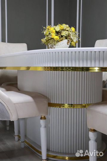 Столы и стулья новые