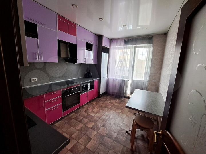 3-к. квартира, 80 м², 4/16 эт.