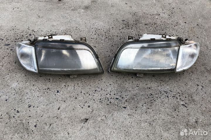Фара правая / левая Volkswagen Sharan