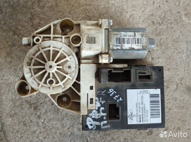 Мотор стеклоподъемника передний правый Ford Focus