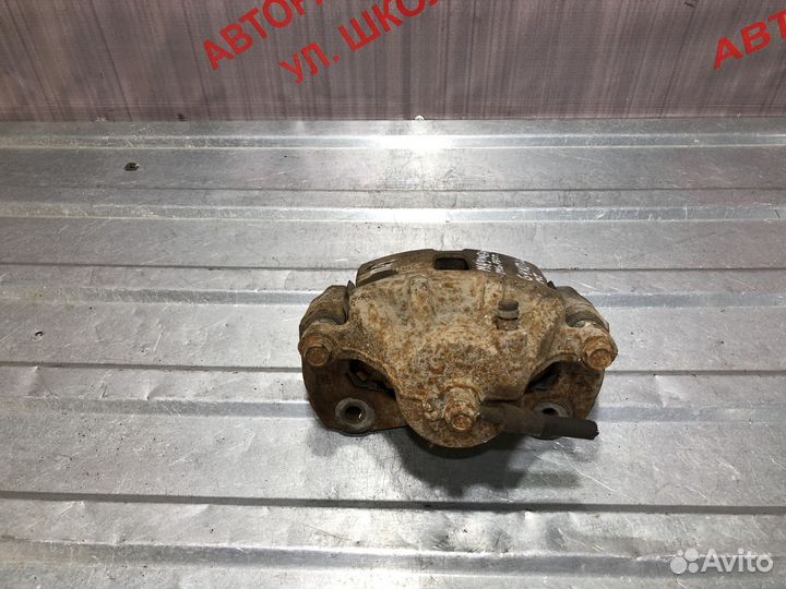 Суппорта тормозные передние Киа Маджентис 2