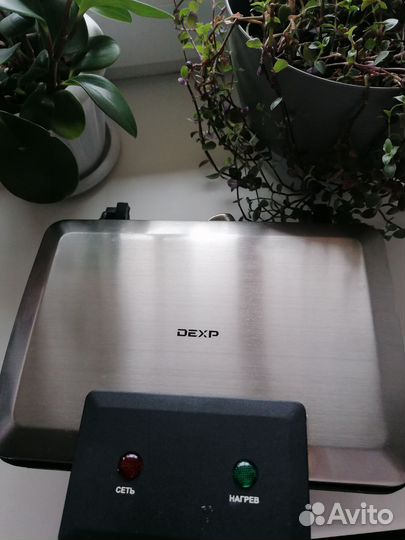 Электрическая вафельница