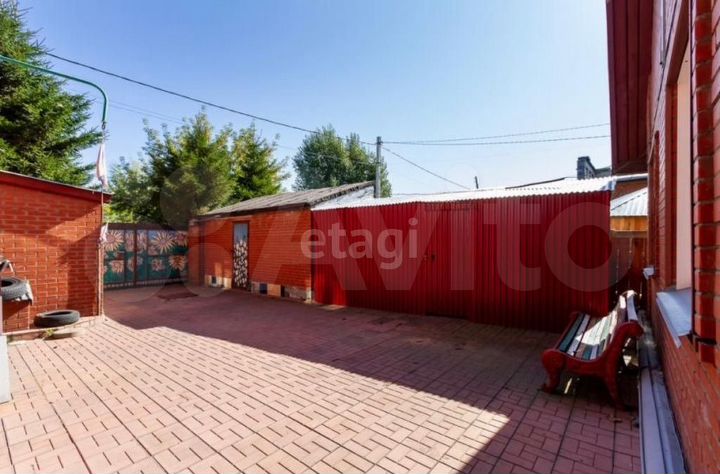 Коттедж 173,3 м² на участке 9,8 сот.