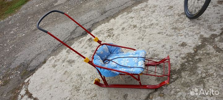 Детские санки с колесами