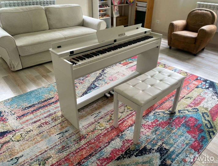 Цифровое пианино