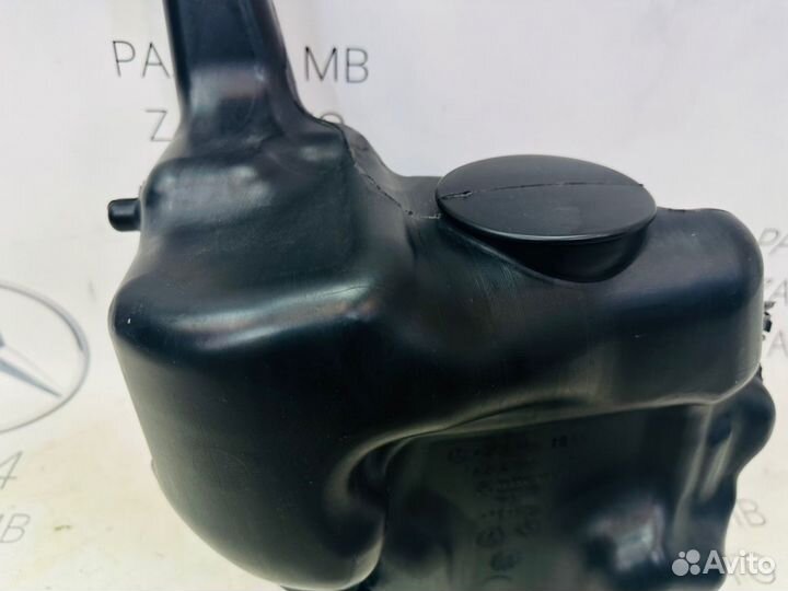 Бачок омывателя фар Mercedes W204 M271.8 2012