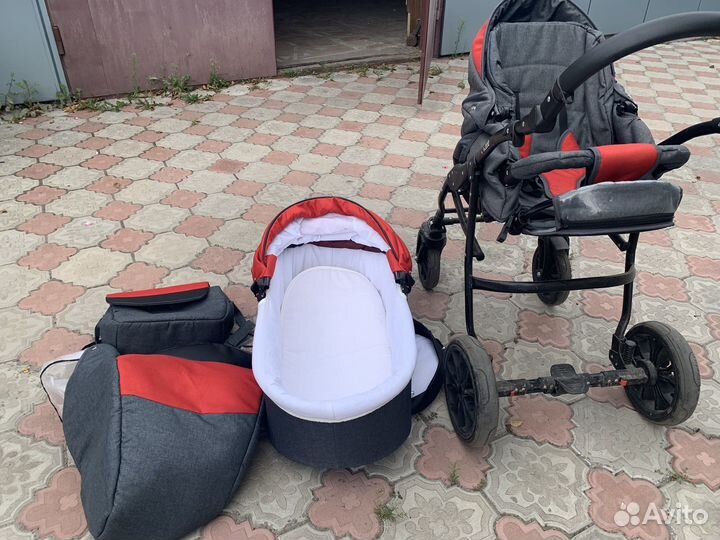 Коляска детская для девочки