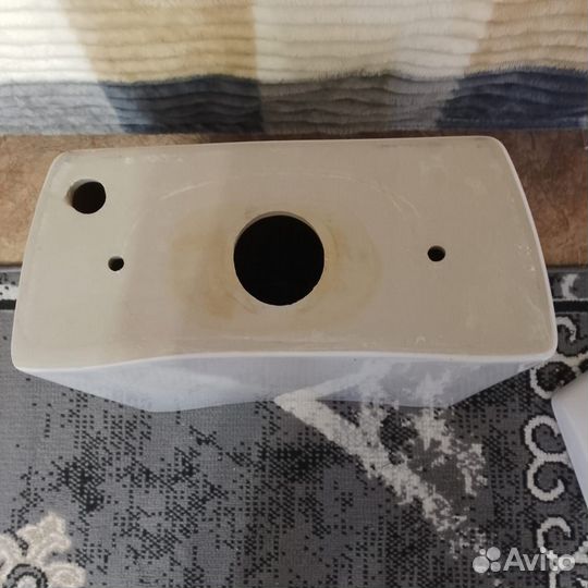 Бачок для унитаза бу