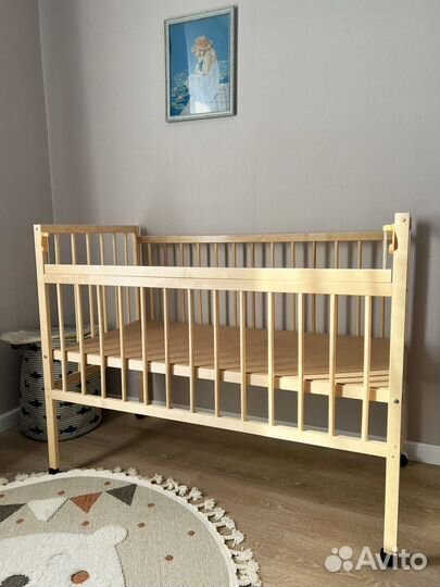 Детская кроватка