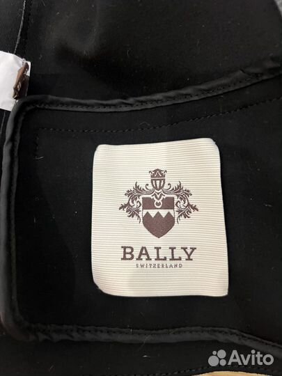 Кожаная куртка Bally