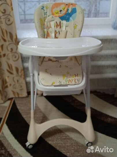 Столик для кормления детский