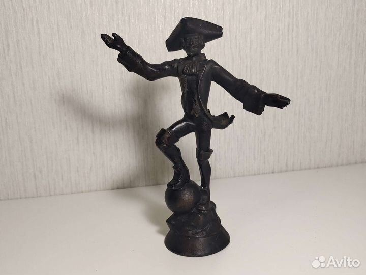 Статуэтка металлическая Борон Мюнхгаузен 1980 г