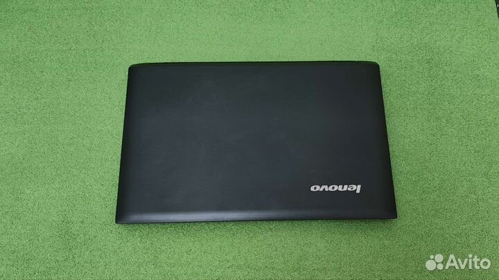 Lenovo core i3/geforce 410m/4 ram/ssd