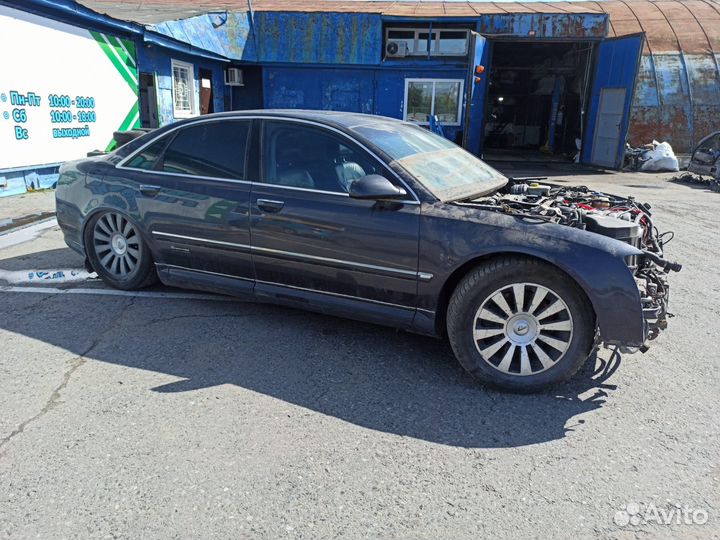 Накладка на порог правая Audi A8 2003 4E0853860G У