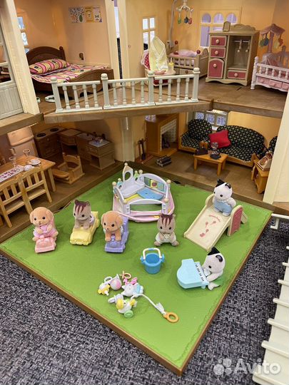 Sylvanian families большой дом со светом