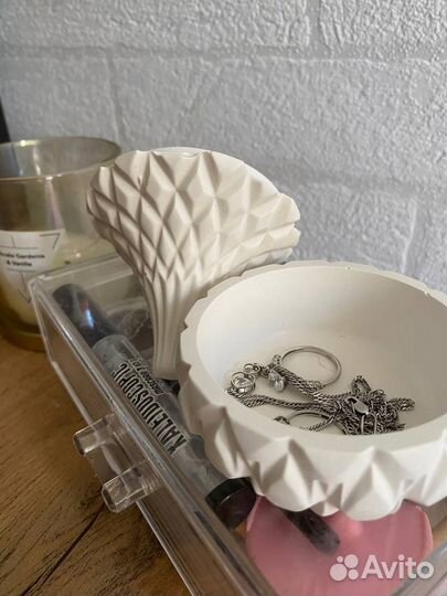 Кашпо, шкатулка, декор для дома из гипса