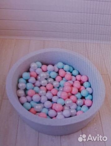 Продаётся детский сухой бассейн