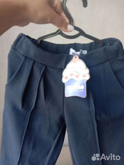 Брюки школьные новые 128