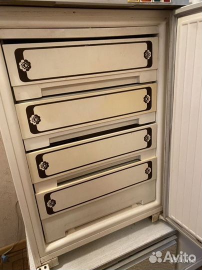 Холодильник-морозильник Бирюса 14 СССР