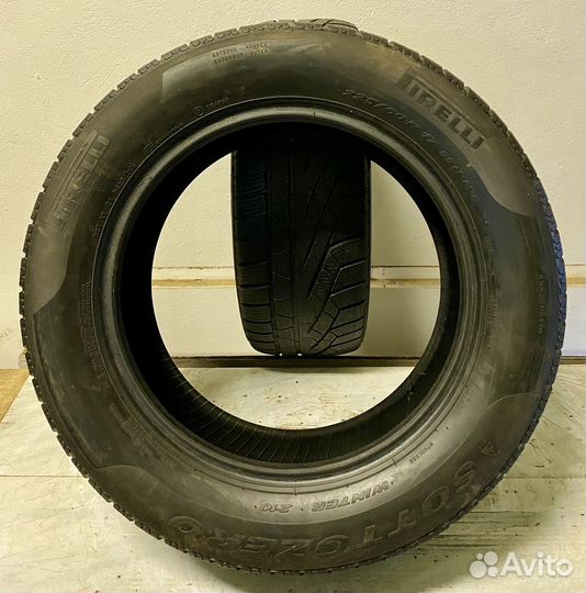 Pirelli Winter Sottozero 210 225/60 R17 100H