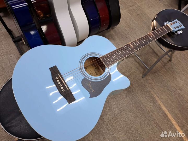Гитара акустическая небесного цвета