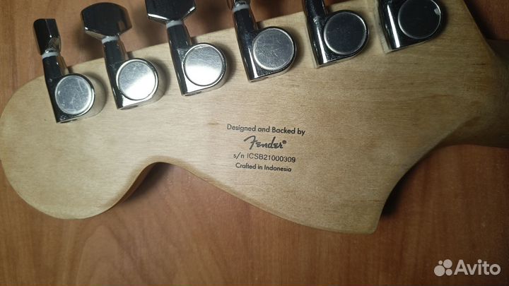 Электрогитара Fender Mustang