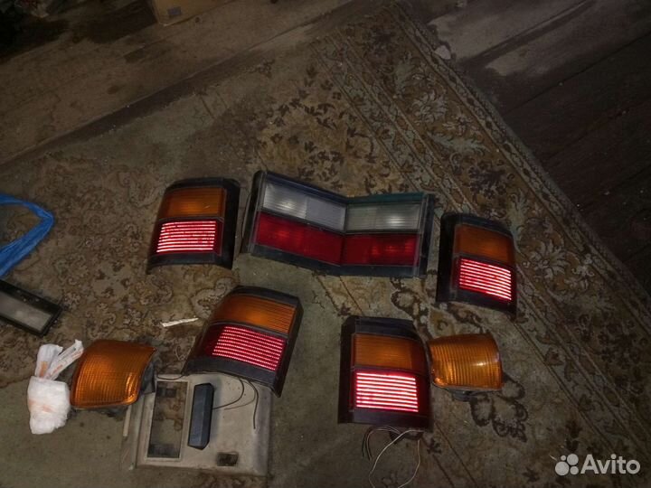 Задние фонари на Фольксваген пассат универсал