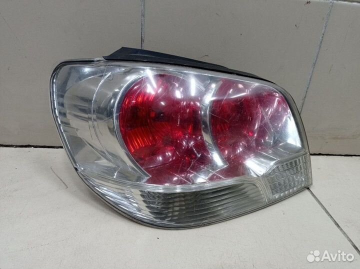 Фонарь задний левый Mitsubishi Outlander