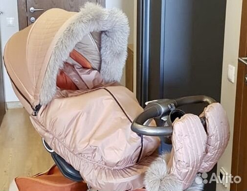 Коляска stokke