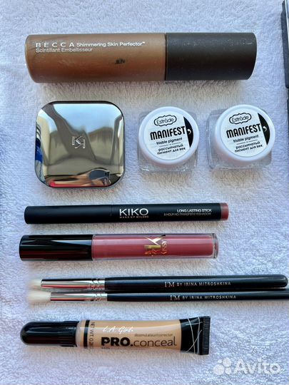 Набор косметики пакетом для визажиста Becca Kiko