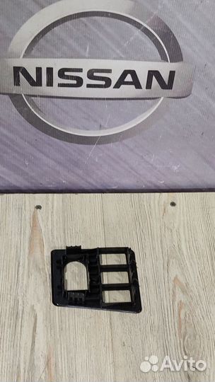 Накладка на торпедо nissan qashqai J10 Лев