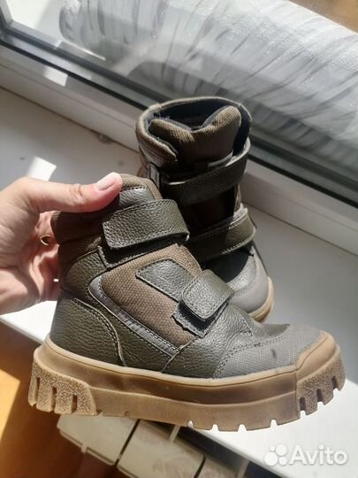 Новые ботинки 29р